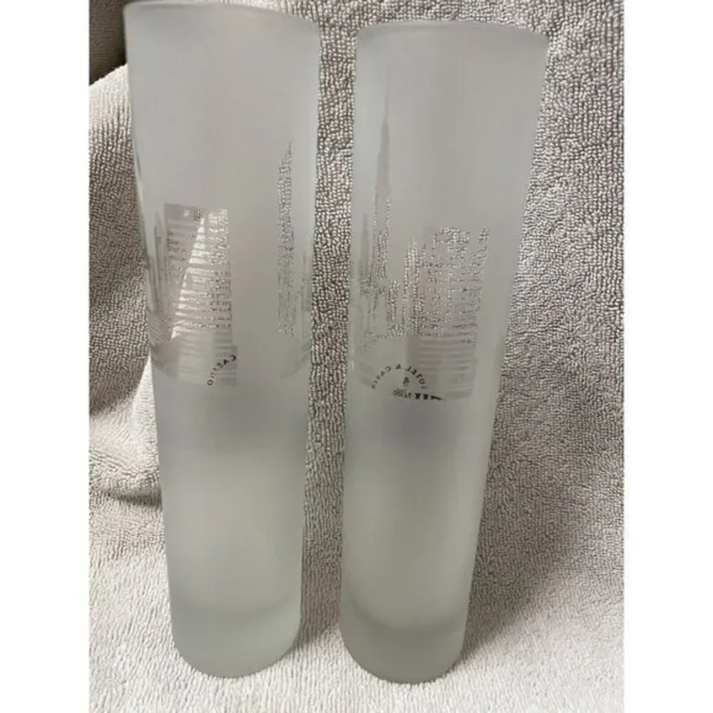 2 Matching New York New York Hotel & Casino Las Vegas Frosted Shot Glass 7